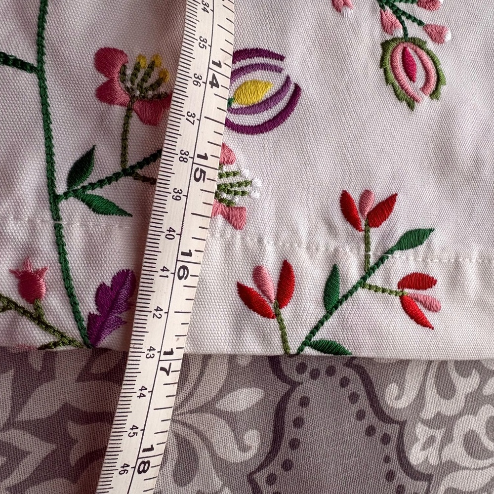 NWOT Boston Proper White Embroidered Floral Mini Skirt - Picture 6 of 6